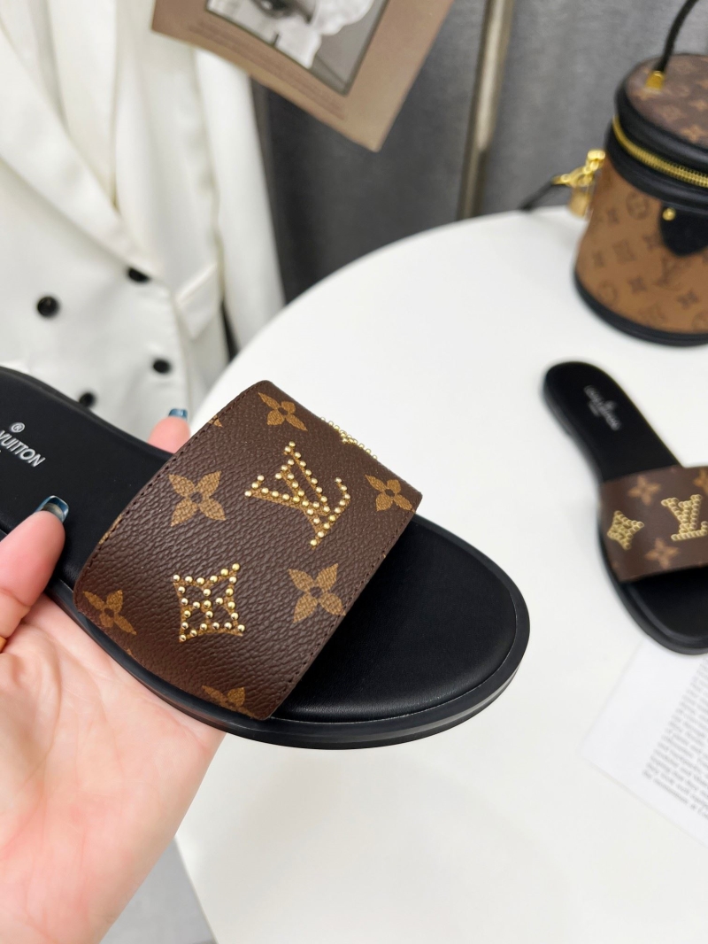 Louis Vuitton Slippers